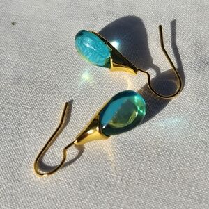 Elegant Gold and Green Teardrop Earrings